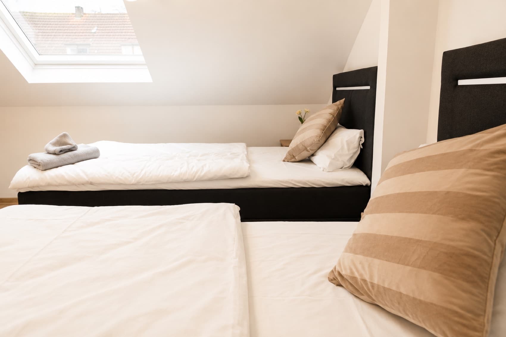 Schlafzimmer 1
